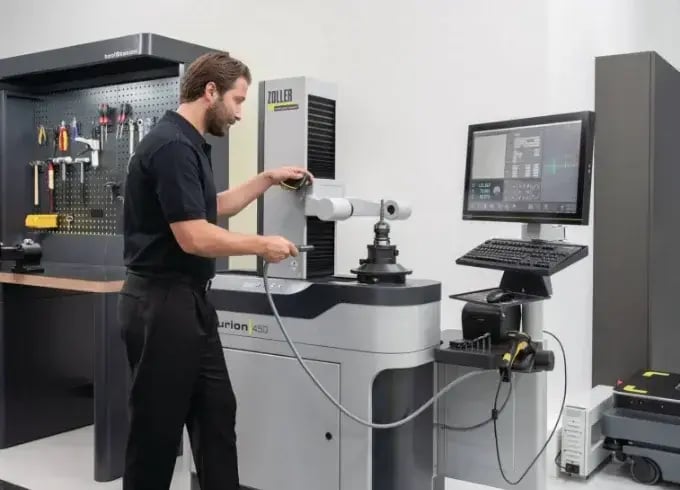 training on ZOLLER machine